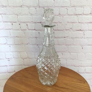 Vintage Anchor Hocking Wexford Clear Glass Diamond Cut Decanter with Stopper
